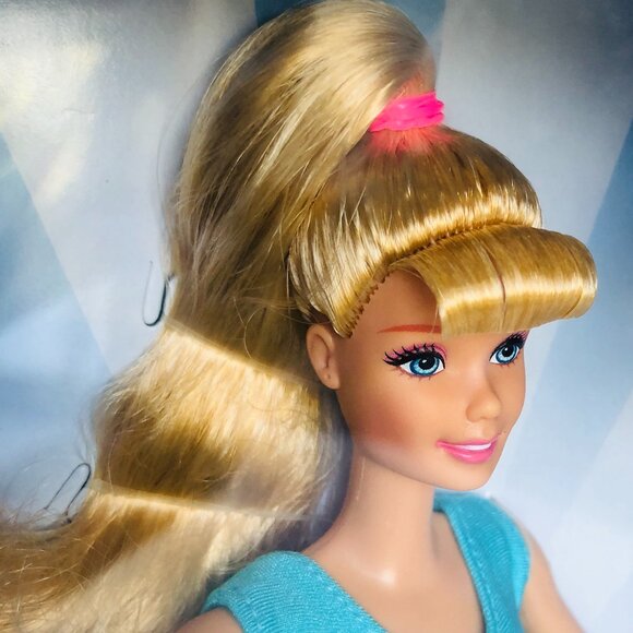 New in Box-Toy Story 4 Barbie Doll Blonde Long Hair - Picture 12 of 16